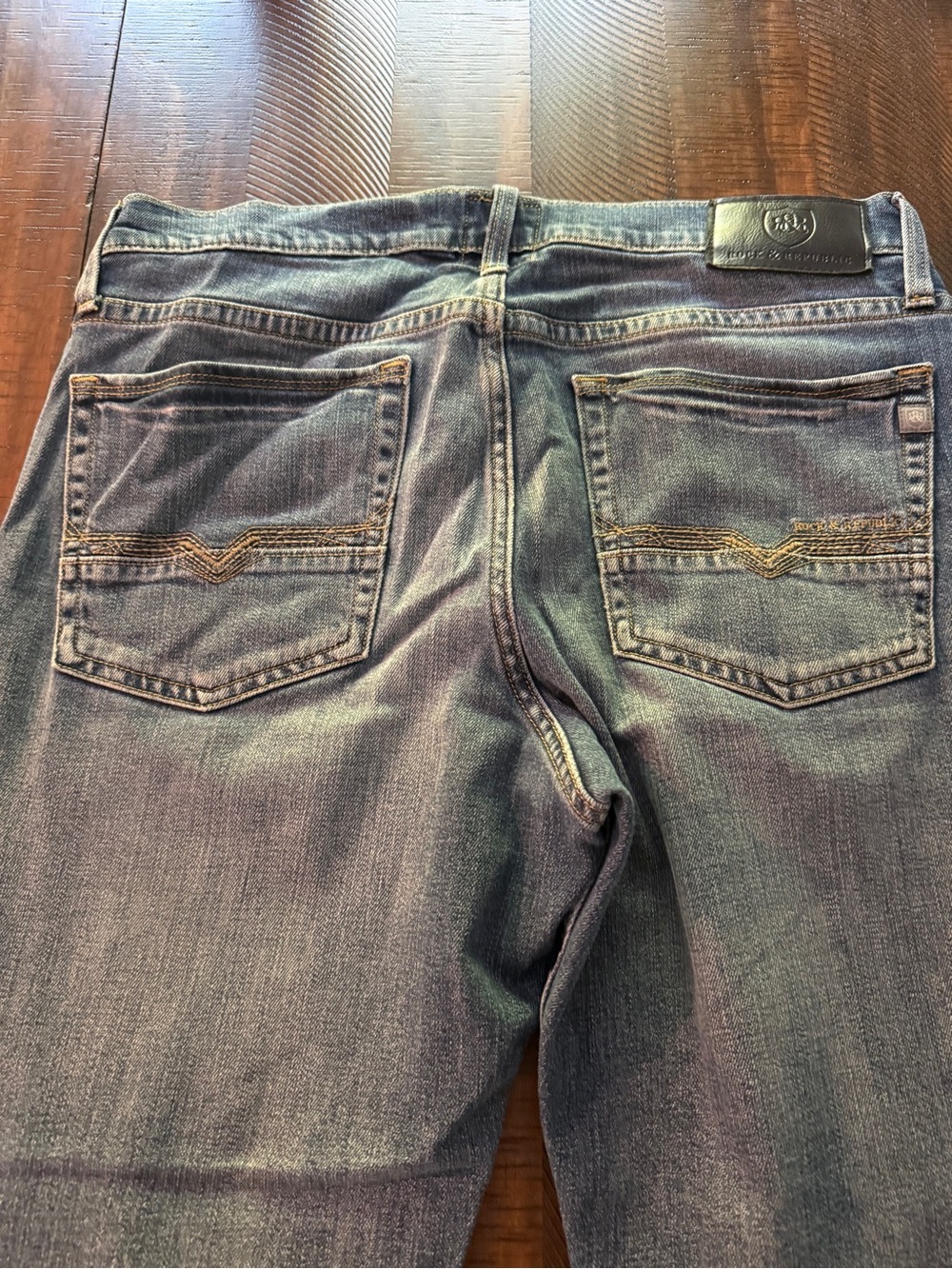Rock & Republic Men’s Denim Jeans - Faded Blue Wash